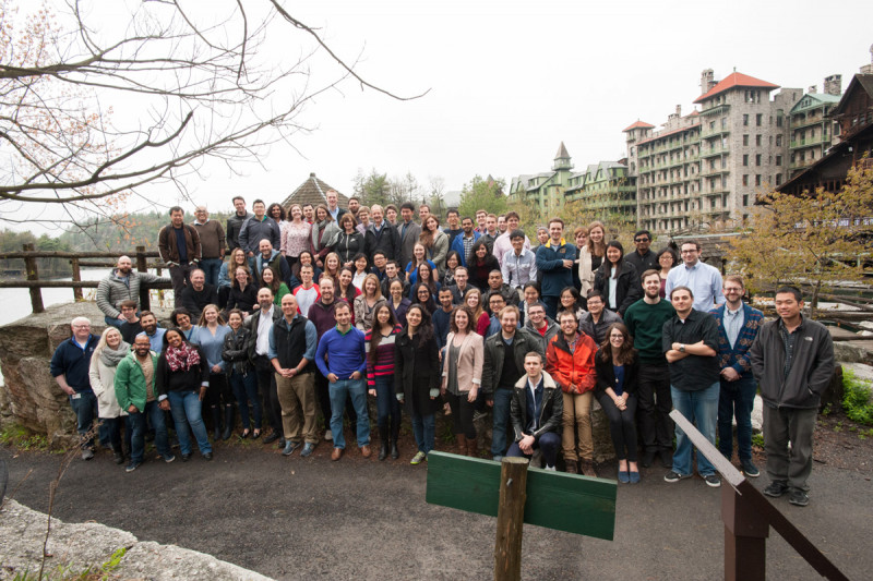 Alumni, current students, and GSK faculty bid goodbye at the end of a successful retreat. 